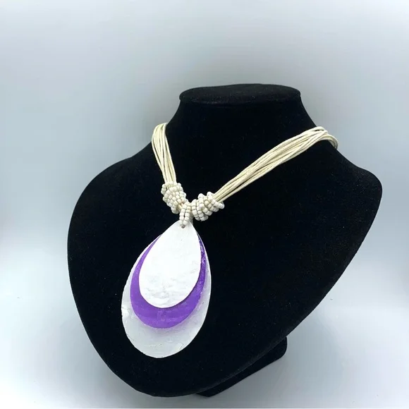 Vintage Rope String Seashell Necklace - Picture 1 of 3